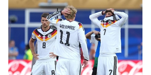 Duitsland heeft zich in drie opeenvolgende WK's niet weten te plaatsen voor de achtste finales
